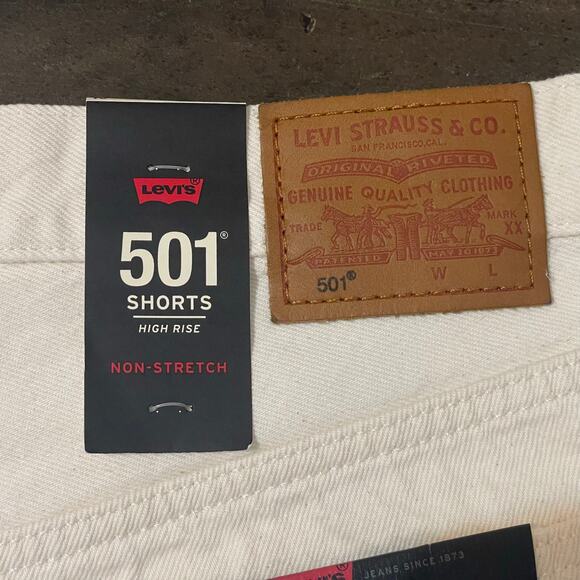 Levi’s 501 Signature Button Fly High Rise Cream Denim Shorts Women's Size 31 - Picture 6 of 10